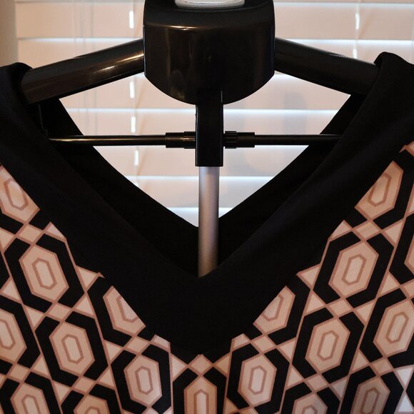 Chic Leota Perfect Faux Wrap Dress - Geometric Print V-Neck 3/4 Sleeve US L - Picture 3 of 9